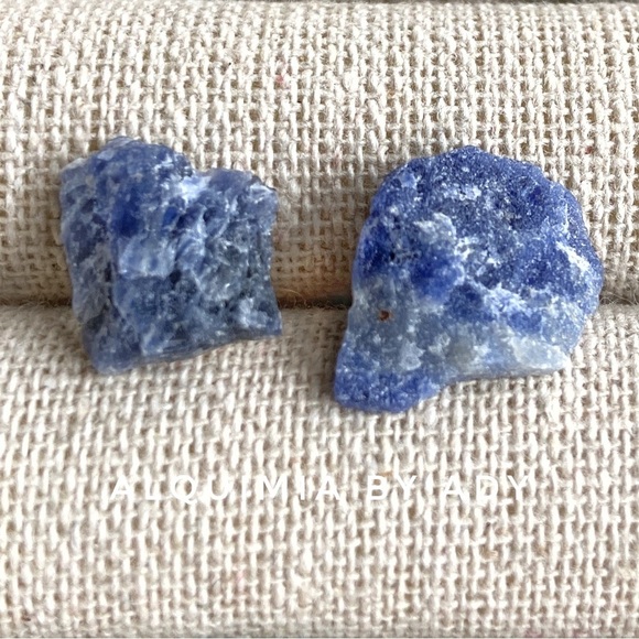 Raw drusy Sodalite chunky maxi stud earrings/maximalist - Picture 1 of 6